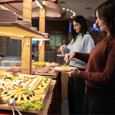 Buffet. Skiing Classics.
